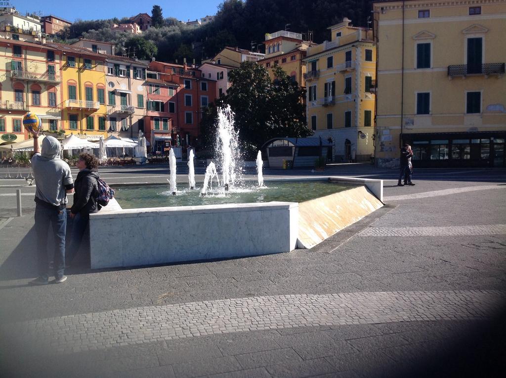 Affittacamere La Baia Di Lerici Exterior photo