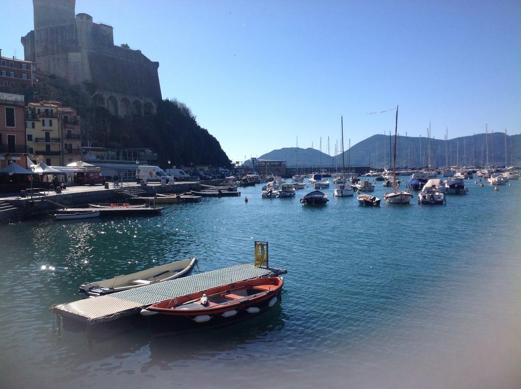 Affittacamere La Baia Di Lerici Exterior photo